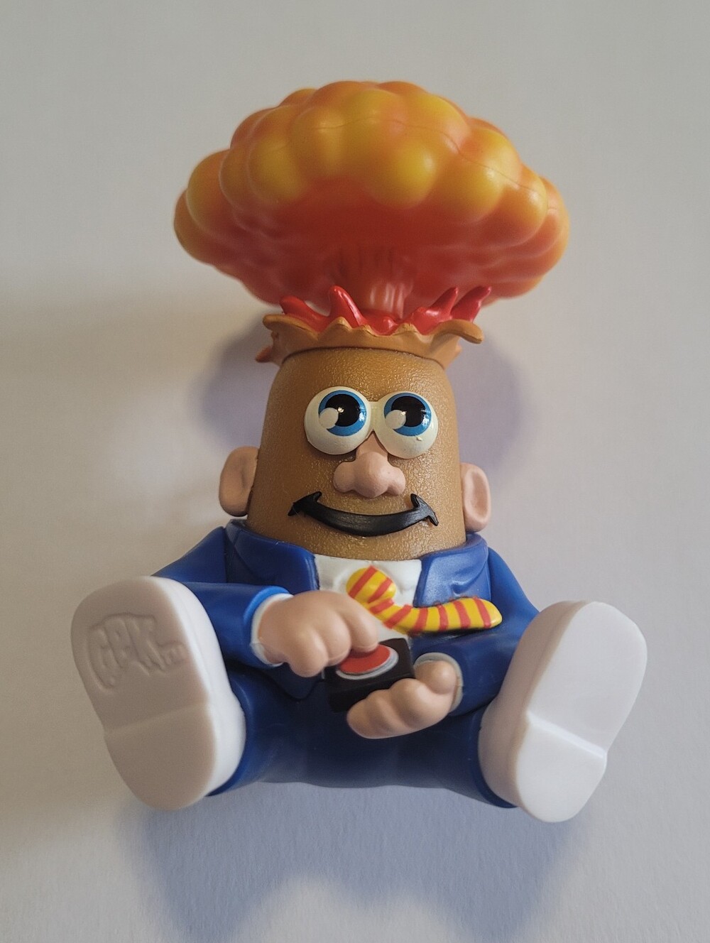 Topps Hasbro Garbage Pail Kids PopTaters 3in  Super Impulse Adam Bomb Keychain